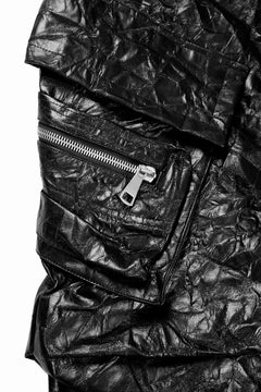 画像をギャラリービューアに読み込む, A.F ARTEFACT TUCK CARGO PANTS / WASHER SYNTHETIC LEATHER (BLACK)