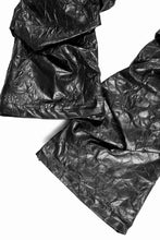 画像をギャラリービューアに読み込む, A.F ARTEFACT TUCK CARGO PANTS / WASHER SYNTHETIC LEATHER (BLACK)