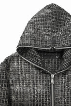 Load image into Gallery viewer, A.F ARTEFACT HOODED ZIPPER BLOUSON / LUXURY TWEED (BLACK x GOLD)