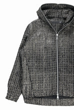 Load image into Gallery viewer, A.F ARTEFACT HOODED ZIPPER BLOUSON / LUXURY TWEED (BLACK x GOLD)