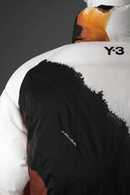 画像をギャラリービューアに読み込む, Y-3 Yohji Yamamoto AOP PUFFER DOWN JACKET (WHITE + MULTI)
