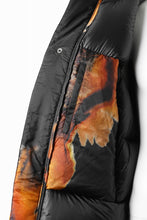 画像をギャラリービューアに読み込む, Y-3 Yohji Yamamoto AOP PUFFER DOWN JACKET (BLACK + MULTI)