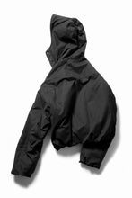 画像をギャラリービューアに読み込む, thom/krom HOODIE SHORT JACKET / WARM PADDED (BLACK)