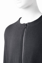 画像をギャラリービューアに読み込む, OPPOSE DUALITY NO COLLAR RIB ZIP TOP (BLACK)