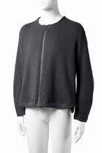 画像をギャラリービューアに読み込む, OPPOSE DUALITY NO COLLAR RIB ZIP TOP (BLACK)