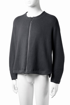 画像をギャラリービューアに読み込む, OPPOSE DUALITY NO COLLAR RIB ZIP TOP (BLACK)
