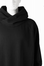 画像をギャラリービューアに読み込む, thom/krom RAGLAN SLEEVE HOODIE / SMOOTH SWEAT JERSEY (BLACK)