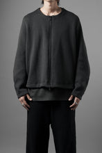 画像をギャラリービューアに読み込む, OPPOSE DUALITY NO COLLAR RIB ZIP TOP (BLACK)