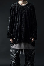 Load image into Gallery viewer, A.F ARTEFACT JUMBO CREW NECK TOPS / VELVET JERSEY (BLACK)