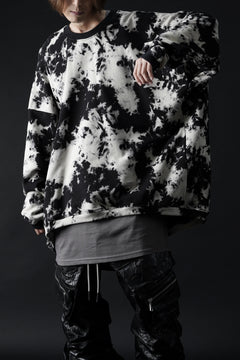 Load image into Gallery viewer, A.F ARTEFACT JUMBO CREW NECK TOPS / MOTTLED DYING (BLACK x IVORY)