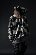 Load image into Gallery viewer, A.F ARTEFACT JUMBO CREW NECK TOPS / MOTTLED DYING (BLACK x IVORY)