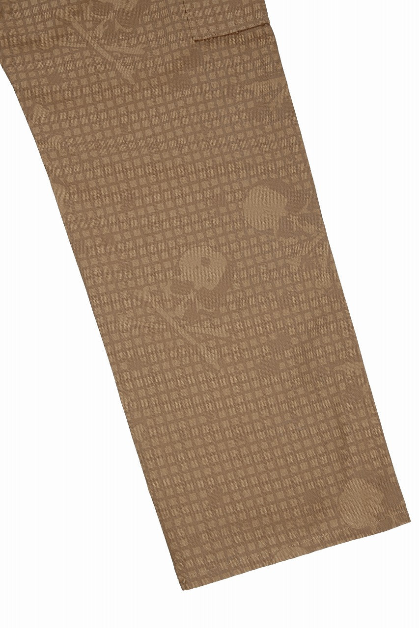 Load image into Gallery viewer, mastermind JAPAN x Dickies DUCK PANTS (CAMEL)