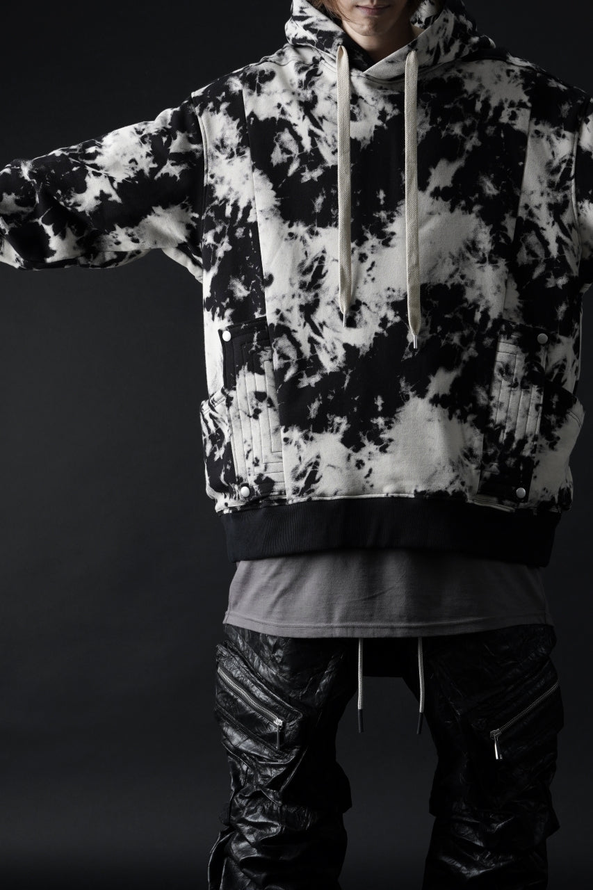 Load image into Gallery viewer, A.F ARTEFACT CARGO HOODED TOPS / MOTTLED DYING (BLACK x IVORY)