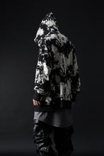 Load image into Gallery viewer, A.F ARTEFACT CARGO HOODED TOPS / MOTTLED DYING (BLACK x IVORY)