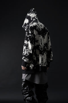 Load image into Gallery viewer, A.F ARTEFACT CARGO HOODED TOPS / MOTTLED DYING (BLACK x IVORY)