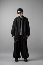 画像をギャラリービューアに読み込む, kujaku oversized zip-up blouson / J-811 (black)