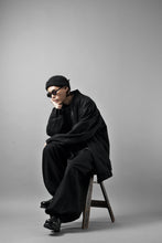 画像をギャラリービューアに読み込む, kujaku oversized zip-up blouson / J-811 (black)