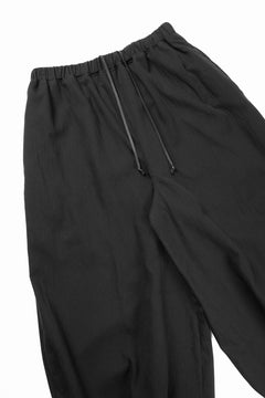 画像をギャラリービューアに読み込む, kujaku hem tuck wide easy pants / P-353 (black)