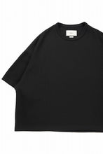 画像をギャラリービューアに読み込む, N/07 OVERSIZE TOP / RIBBED CARDBOARD KNIT JERSEY (BLACK)