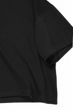 画像をギャラリービューアに読み込む, N/07 OVERSIZE TOP / RIBBED CARDBOARD KNIT JERSEY (BLACK)