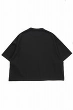 画像をギャラリービューアに読み込む, N/07 OVERSIZE TOP / RIBBED CARDBOARD KNIT JERSEY (BLACK)