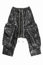 画像をギャラリービューアに読み込む, A.F ARTEFACT DROPCLOTCH WIDE PANTS / WASHER SYNTHETIC LEATHER (BLACK)