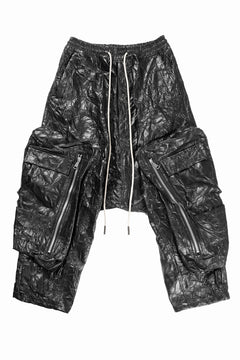 画像をギャラリービューアに読み込む, A.F ARTEFACT DROPCLOTCH WIDE PANTS / WASHER SYNTHETIC LEATHER (BLACK)