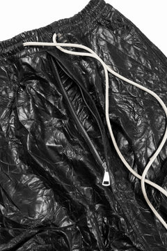 画像をギャラリービューアに読み込む, A.F ARTEFACT DROPCLOTCH WIDE PANTS / WASHER SYNTHETIC LEATHER (BLACK)