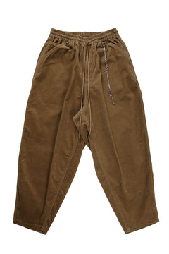 Load image into Gallery viewer, mastermind JAPAN WIDE CORDUROY PAINTER PANTS (CAMEL)