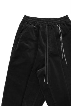 Load image into Gallery viewer, mastermind JAPAN WIDE CORDUROY PAINTER PANTS (BLACK)