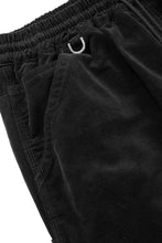 Load image into Gallery viewer, mastermind JAPAN WIDE CORDUROY PAINTER PANTS (BLACK)