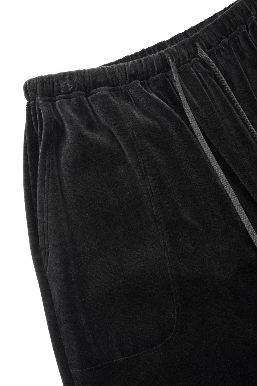 Load image into Gallery viewer, MASTERMIND WORLD VELOUR PANTS (BLACK)
