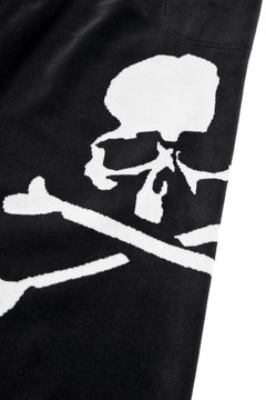 Load image into Gallery viewer, MASTERMIND WORLD VELOUR PANTS (BLACK)