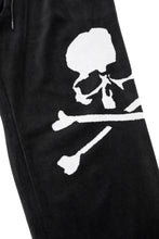 Load image into Gallery viewer, MASTERMIND WORLD VELOUR PANTS (BLACK)