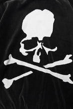 Load image into Gallery viewer, MASTERMIND WORLD VELOUR TRACK JACKET (BLACK)