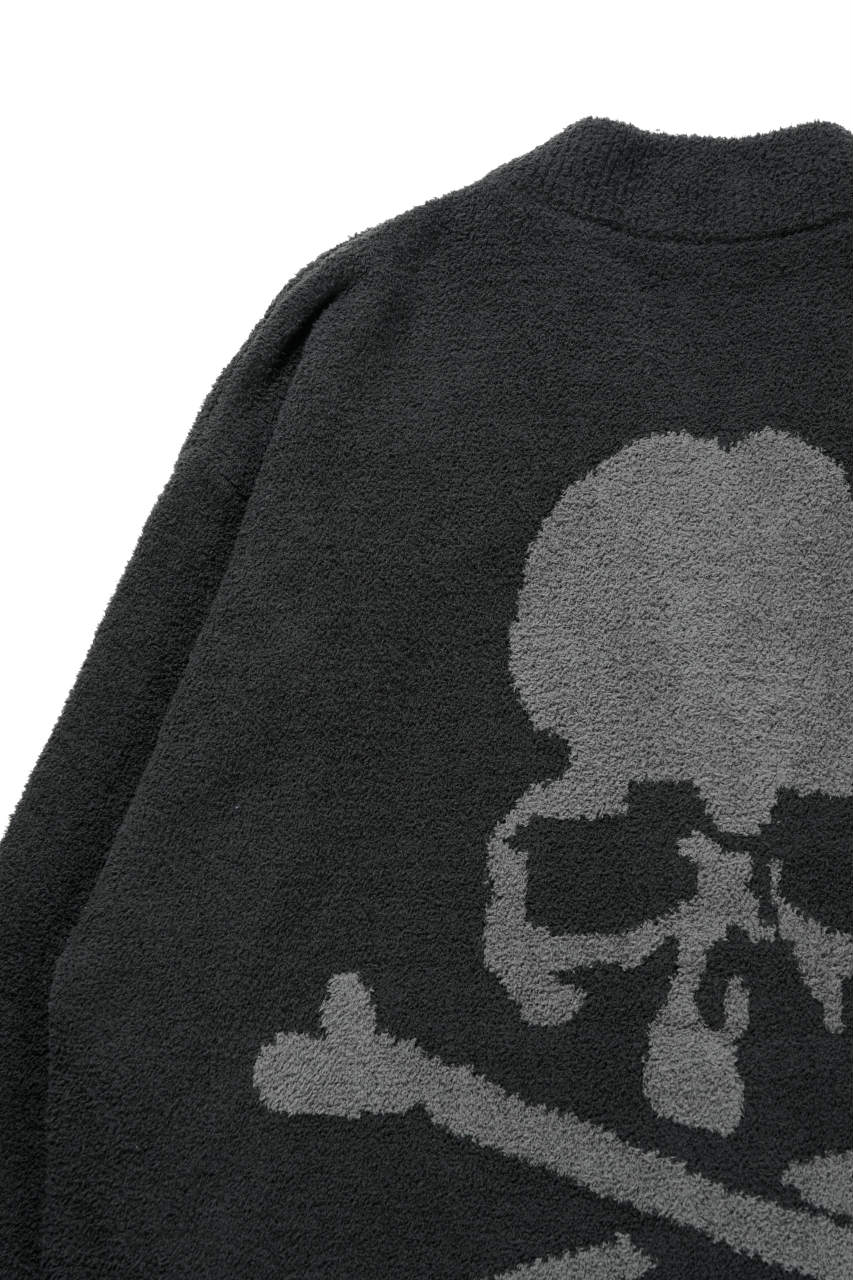 Load image into Gallery viewer, MASTERMIND WORLD LOUNGE CARDIGAN / SOFTLY BOA FLEECE (BLACK x CHARCOAL)