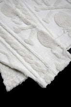 Load image into Gallery viewer, MASTERMIND WORLD OG ARAN HOODIE (IVORY)