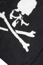 Load image into Gallery viewer, MASTERMIND WORLD LOUNGE CARDIGAN / SOFTLY BOA FLEECE (BLACK x WHITE)