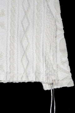 Load image into Gallery viewer, MASTERMIND WORLD OG ARAN SWEAT SHIRT (IVORY)