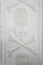 Load image into Gallery viewer, MASTERMIND WORLD OG ARAN SWEAT SHIRT (IVORY)