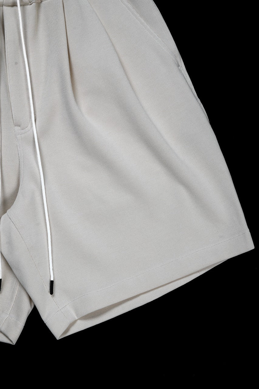 画像をギャラリービューアに読み込む, N/07 2 TUCKS EASY SHORTS / RIBBED CARDBOARD KNIT JERSEY (LIGHT BEIGE)