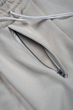 画像をギャラリービューアに読み込む, N/07 2 TUCKS EASY SHORTS / RIBBED CARDBOARD KNIT JERSEY (LIGHT BEIGE)