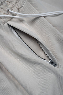 画像をギャラリービューアに読み込む, N/07 2 TUCKS EASY SHORTS / RIBBED CARDBOARD KNIT JERSEY (LIGHT BEIGE)