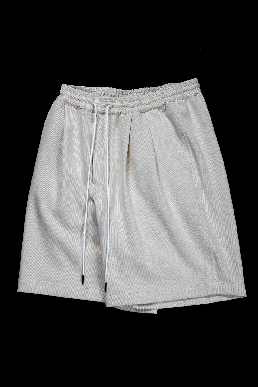 画像をギャラリービューアに読み込む, N/07 2 TUCKS EASY SHORTS / RIBBED CARDBOARD KNIT JERSEY (LIGHT BEIGE)