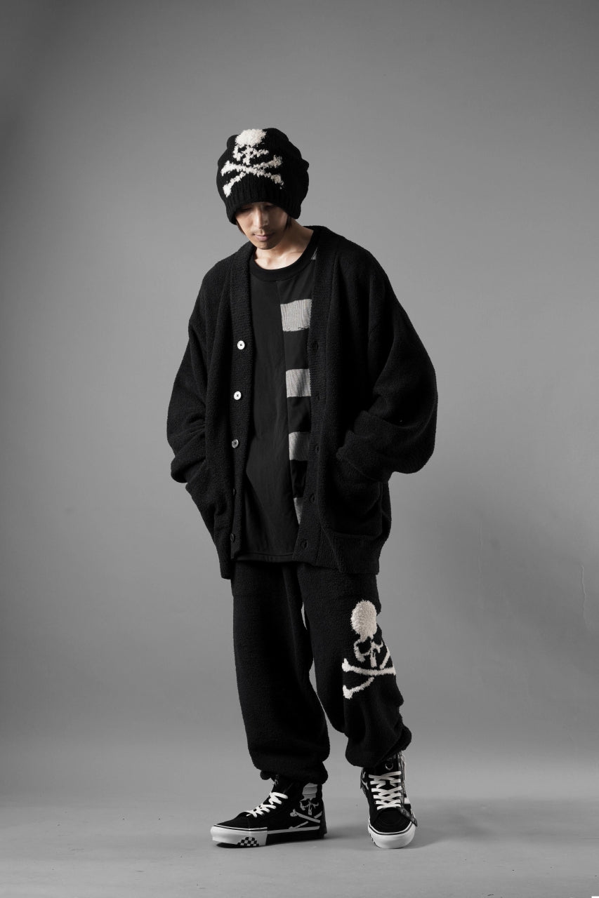 Load image into Gallery viewer, MASTERMIND WORLD LOUNGE LONG PANTS / SOFTLY BOA FLEECE (BLACK x WHITE)