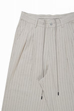 画像をギャラリービューアに読み込む, N/07 3 STITCHES WIDE TAPERED TROUSERS / HEAVY C/LI BUTCHER STRIPES (BEIGE)
