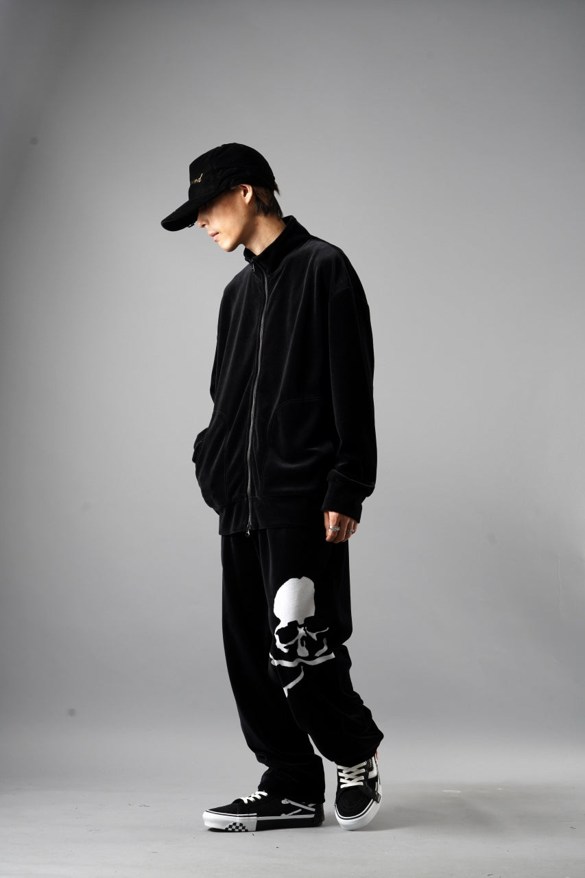 Load image into Gallery viewer, MASTERMIND WORLD VELOUR PANTS (BLACK)