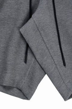 画像をギャラリービューアに読み込む, N/07 2 TUCKS EASY SHORTS / RIBBED CARDBOARD KNIT JERSEY (GREY)