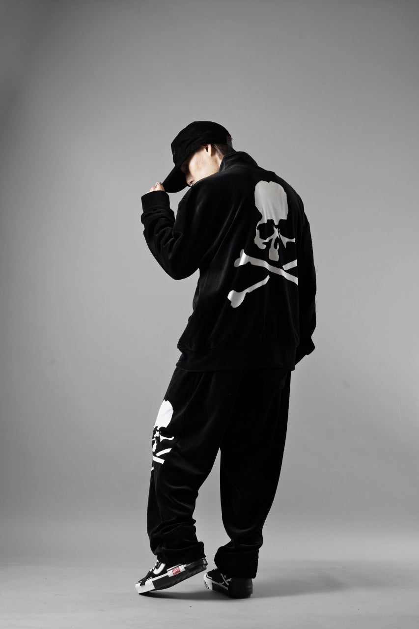 Load image into Gallery viewer, MASTERMIND WORLD VELOUR PANTS (BLACK)