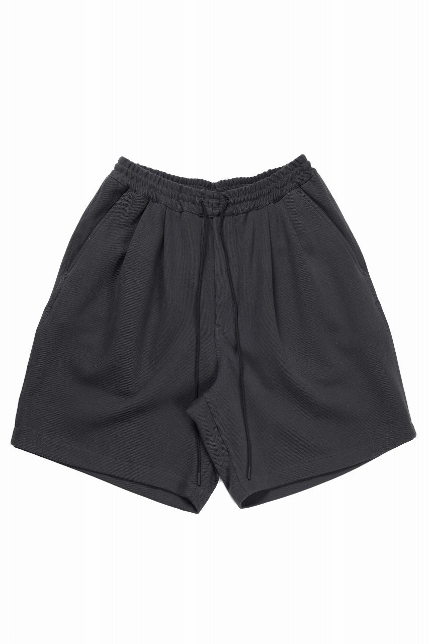 画像をギャラリービューアに読み込む, N/07 2 TUCKS EASY SHORTS / RIBBED CARDBOARD KNIT JERSEY (CHARCOAL)